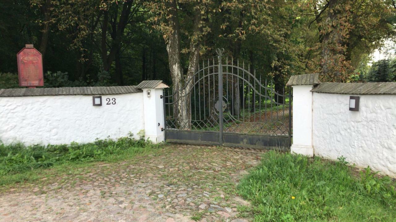 Dwor Woskrzenice Hotel Biała Podlaska Exterior foto